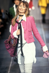 13_chanel-fw-1993-14_html.thumb.JPEG.9c85d300dc0ef49c8da7bde47a1fca92.JPEG