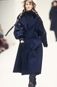 14_fendi-fw-1993-15_html.thumb.JPEG.b988f9afd4d7d8d153124c57a49c4c46.JPEG