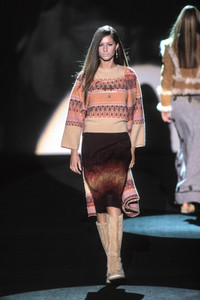 1_anna-sui-fw-1999-2_html.thumb.JPEG.9c2f94f47150cd1c7b73402206ffebe8.JPEG