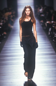 1_byblos-fw-1999-2_html.thumb.JPEG.53d24a86543aadfb56bccb48780986ff.JPEG