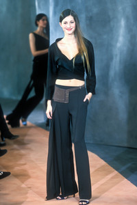 1_chanel-ss-1999-2_html.thumb.JPEG.1a9fc3b54b4b611ae92fbade0bb9849d.JPEG