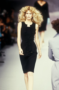 1_chloe-fw-1995-2_html.thumb.JPEG.e297e26a74a3c390f6afbb89fb7039d4.JPEG