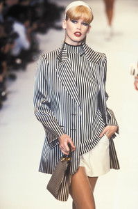 1_christian-dior-ss-1996-2_html.thumb.JPEG.cace04bdabc10e60e426b27f6fbf6c54.JPEG