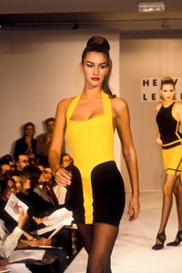 1_herve-leger-ss-1992-2_html.thumb.JPEG.8a3a14e01ac1557bea829171c1af0df7.JPEG