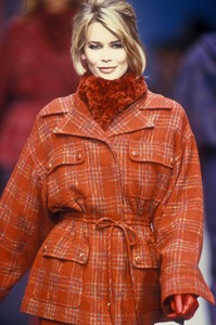 1_karl-lagerfeld-fw-1992-2_html.thumb.JPEG.852fd6e37dc900f07265147319adf360.JPEG