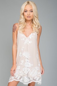 25031d01-white-2.jpg