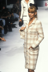 2_chanel-hc-fw-1995-3_html.thumb.JPEG.8d5180bda831eed24d4fd84cda29243b.JPEG