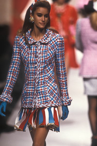 2_chanel-hc-ss-1991-3_html.thumb.JPEG.473ef441c7b6a1cb729e863adb8e2841.JPEG