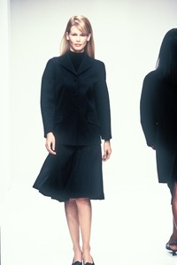 2_prada-fw-1995-3_html.thumb.JPEG.b5f759f38b430be93af53bceb49751c9.JPEG