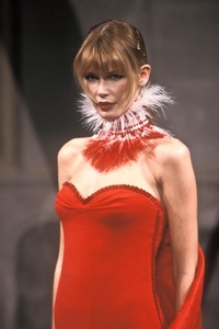 2_valentino-hc-ss-1998-3_html.thumb.JPEG.427a2d2ac9b47d6fcad98481a2f5b9cd.JPEG