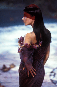 3_givenchy-hc-fw-1998-4_html.thumb.GIF.627fcba4b817b7f50c2b26a3ff70d265.GIF