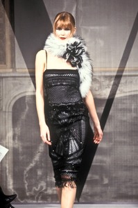 3_valentino-hc-ss-1998-4_html.thumb.JPEG.15a8a19b7185856332b73d30311ba558.JPEG