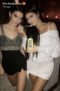 4320F93900000578-4777700-Birthday_girl_Kim_s_outing_came_as_Kylie_Jenner_pictured_with_Ke-a-5_1502382089159.jpg