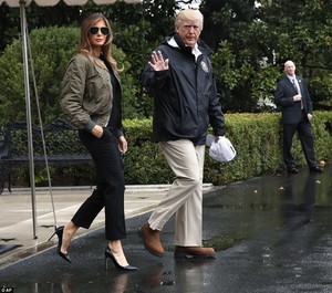 43AD008900000578-4833236-She_feels_the_need_the_need_for_speed_Melania_did_her_best_Top_G-a-9_1504063787262.jpg