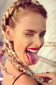 448full-yasmin-brunet.jpg