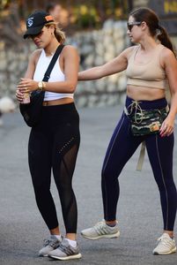 48437796_rita-ora-10.jpg