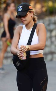 48437797_rita-ora-11.jpg