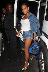 48770879_48751559_christina-milian-9.jpg
