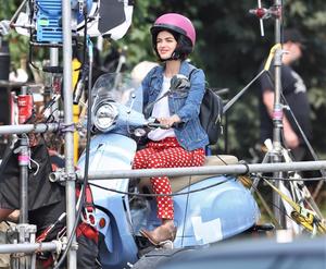 48919579_lucy-hale-31.jpg