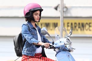 48919589_lucy-hale-35.jpg