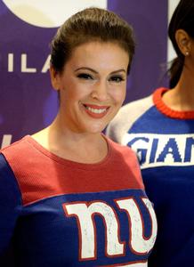 49780887_alyssa-milano-09.jpg