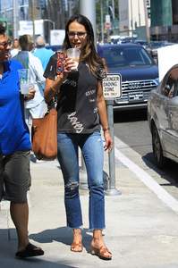 49814004_jordana-brewster-006.jpg