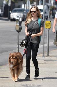 49864675_amanda-seyfried-03.jpg