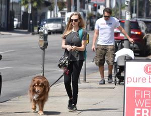 49864729_amanda-seyfried-17.jpg