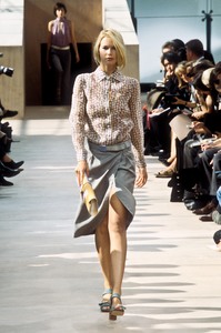 4_louis-vuitton-ss-2000-5_html.thumb.JPEG.d04c713b0e7045232f4882604c1ea9de.JPEG