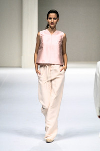 4_max-mara-ss-1998-5_html.thumb.JPEG.441d53b804f99d1fc79d513e2b31aa6f.JPEG