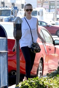 50280503_amanda-seyfried-05.jpg