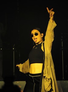 50430060_charli-xcx-5.jpg