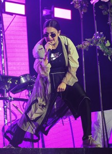 50430656_charli-xcx-33.jpg