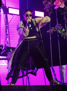 50430710_charli-xcx-36.jpg