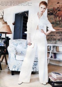 59861342e7176_1996MarieClaireUk-Ph.AndreRauwhiteheat02.thumb.jpg.28911ac7de7f142593345fca4f1de3d3.jpg