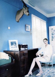 59861346a2f58_1996MarieClaireUk-Ph.AndreRauwhiteheat04.thumb.jpg.3a2a0aebc1ebee305b004a915ef633f1.jpg