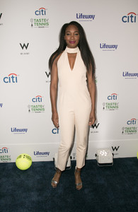 Venus+Williams+Citi+Taste+Tennis+Miami+Jmi0-1EGt1Px.jpg