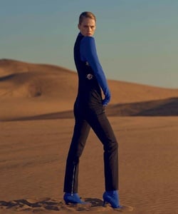 598b5aa0892a4_HarpersBazaarChileJulio2017-12.thumb.jpg.bf327ef85413ca17fecdbe0281894707.jpg