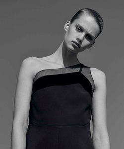 598b5aa2605e6_HarpersBazaarChileJulio2017-13.thumb.jpg.6a5a9d4f663788afb6649dbdd4c9adaa.jpg