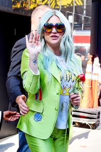     kesha100817BZNImage10.jpg