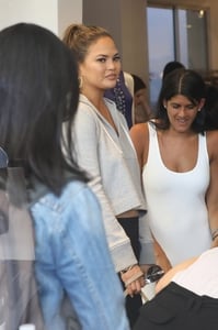     chrissyt110817BZNImage164.jpg