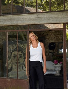 5991f8a8ae15a_ElleFrance-11Aout2017-62.thumb.jpg.653809d07208004f2c648c439b9f173a.jpg
