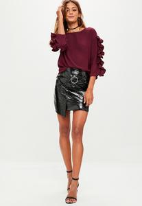 59920275f1dfc_burgundy-long-sleeved-frill-top1.thumb.jpg.89553f2003683302a08e2d9085b191a8.jpg