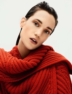 599362e7f2bbf_ElleFrance-11Aout2017-80.thumb.jpg.359c79820dc855d573e3197118b44d2a.jpg