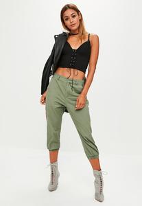 5993963e1fb6c_khaki-cargo-cropped-pants1.thumb.jpg.0aaf81a3af554637a62750aaf56a8778.jpg