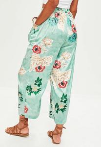 5993980653794_green-wide-leg-floral-pants3.thumb.jpg.2b9afcd3122c672ccc381b6d73523818.jpg