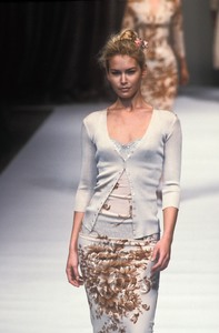 5994a027ad05d_dolcegabbana-ss-1997-4.thumb.jpg.189d98206e2c62055babaa91c7f5282a.jpg
