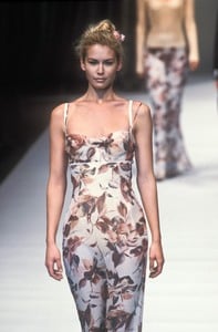 5994a030638fc_dolcegabbana-ss-1997-6.thumb.jpg.2385edae80954c39461e37fb8e5d8849.jpg