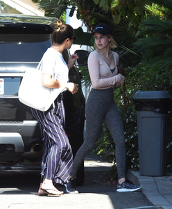 lea out in west hollywood 17 (15).jpg