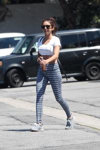 sarahh outside gym la 19 (19).jpg